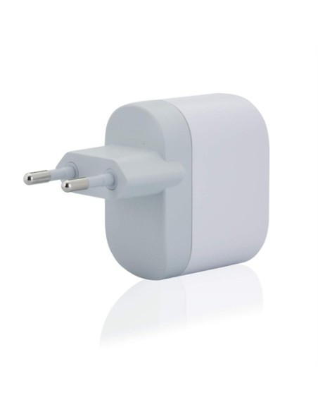 Belkin Universal USB Charger adattatore e invertitore Interno Bianco