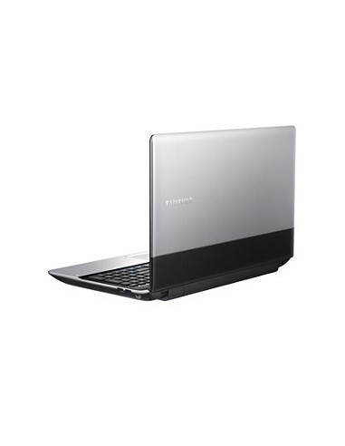 Samsung 3 NP300E5A 39,6 cm (15.6") HD Intel® Pentium® 4 GB DDR3-SDRAM 500 GB HDD Windows 7 Home Premium Nero, Argento