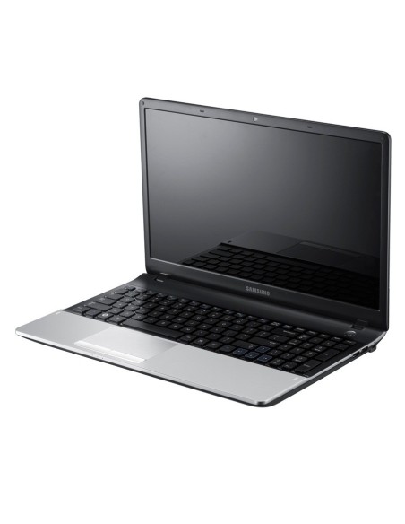 Samsung 3 NP300E5C 39,6 cm (15.6") Intel® Core™ i3 4 GB DDR3-SDRAM 500 GB HDD Windows 7 Home Premium Nero, Argento