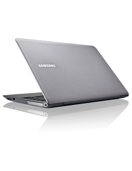 Samsung 5 NP530U4B 35,6 cm (14") HD Intel® Core™ i5 6 GB DDR3-SDRAM 1016 GB HDD+SSD AMD Radeon HD 7550M Windows 7 Professional