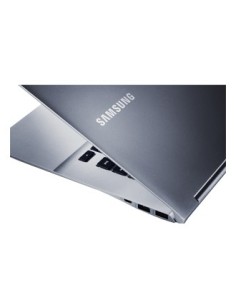 Samsung 9 NP900X4C 38,1 cm (15") HD+ Intel® Core™ i7 8 GB DDR3-SDRAM 256 GB SSD Windows 7 Home Premium Alluminio 2
