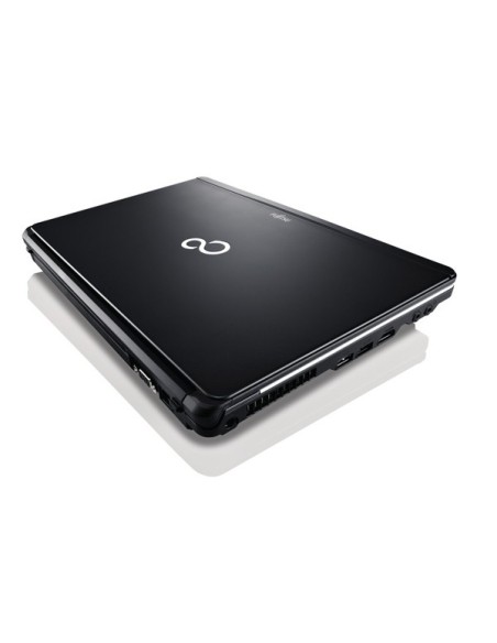 Fujitsu LIFEBOOK S761 33,8 cm (13.3") Intel® Core™ i7 4 GB DDR3-SDRAM 500 GB HDD Windows 7 Professional Nero, Argento