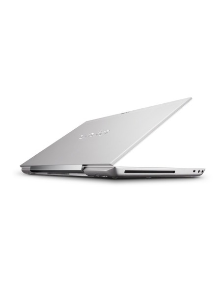 Sony VAIO SVS1511U9E notebook Computer portatile 39,4 cm (15.5") Full HD Intel® Core™ i7 4 GB DDR3-SDRAM 640 GB HDD NVIDIA®