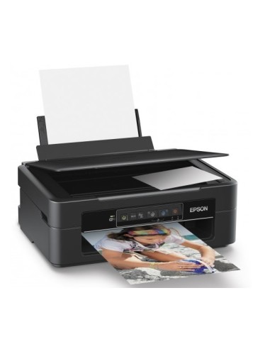 Epson Expression Home XP-235 Ad inchiostro A4 5760 x 1440 DPI 26 ppm Wi-Fi