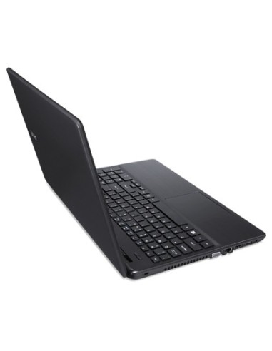 Acer Aspire E E5-575G-75MX Computer portatile 39,6 cm (15.6") HD Intel® Core™ i7 4 GB DDR4-SDRAM 500 GB HDD NVIDIA® GeForce®