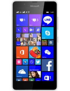 Microsoft Lumia 540 12,7 cm (5") Doppia SIM Windows Phone 8.1 3G Micro-USB B 1 GB 8 GB 2200 mAh Bianco