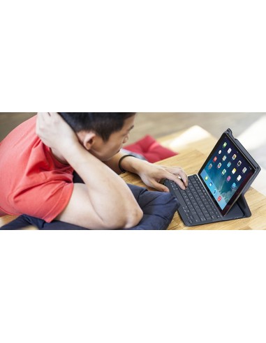 Logitech Type+ Rosso Bluetooth Italiano