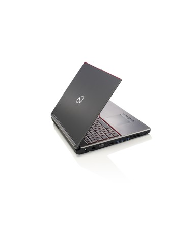 Fujitsu CELSIUS H730 Computer portatile 39,6 cm (15.6") Full HD Intel® Core™ i7 8 GB DDR3L-SDRAM 500 GB Hard Disk Ibrido