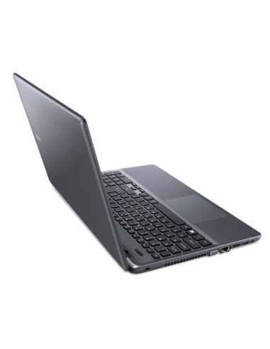 Acer Aspire E E5-571G-582T Computer portatile 39,6 cm (15.6") HD Intel® Core™ i5 4 GB DDR3-SDRAM 500 GB HDD NVIDIA® GeForce® GT