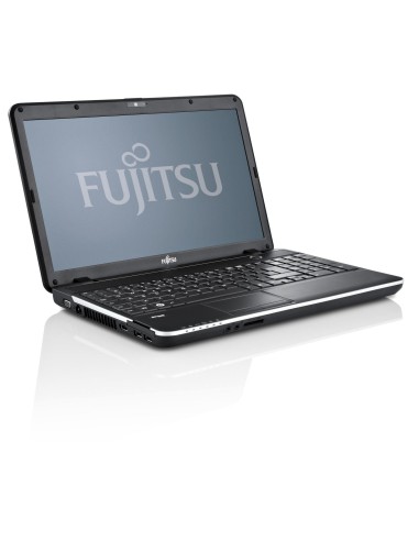 Fujitsu LIFEBOOK A512 Computer portatile 39,6 cm (15.6") Intel® Celeron® 4 GB DDR3-SDRAM 500 GB HDD FreeDOS Nero