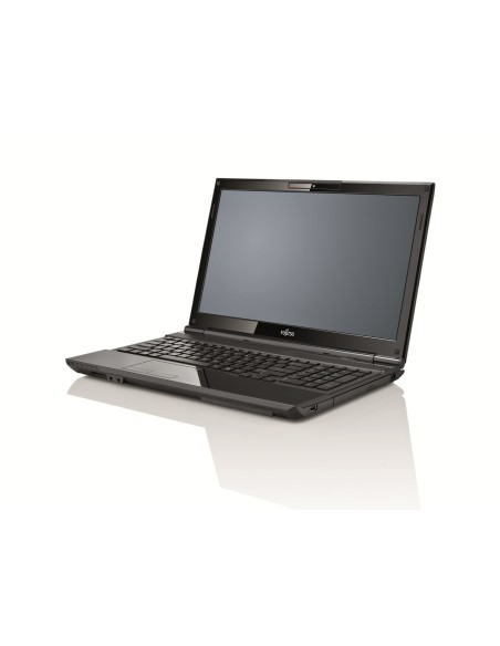 Fujitsu LIFEBOOK AH532 Computer portatile 39,6 cm (15.6") HD Intel® Core™ i5 4 GB DDR3-SDRAM 750 GB HDD NVIDIA® GeForce® GT