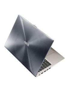 ASUS ZenBook UX51VZ-CM062P Computer portatile 39,6 cm (15.6") Touch screen Full HD Intel® Core™ i7 8 GB DDR3-SDRAM 512 GB SSD