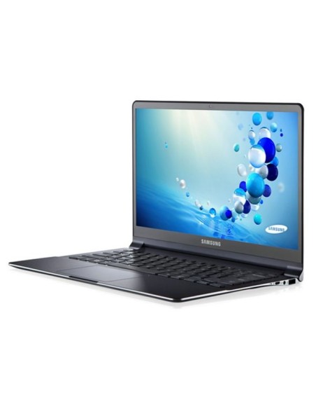 Samsung ATIV NP900X3E Computer portatile 33,8 cm (13.3") Full HD Intel® Core™ i7 4 GB DDR3-SDRAM 256 GB SSD Windows 8 Pro Nero