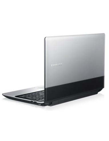 Samsung 3 NP300E5C Computer portatile 39,6 cm (15.6") Intel® Core™ i3 4 GB DDR3-SDRAM 500 GB HDD Windows 7 Home Premium Nero,