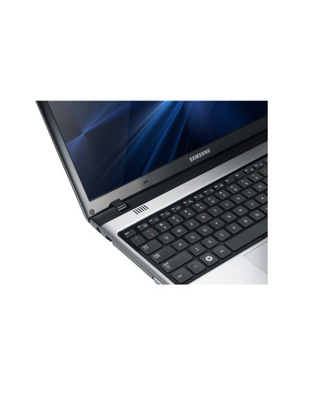 Samsung 3 NP350E5C Computer portatile 39,6 cm (15.6") Intel® Core™ i3 4 GB DDR3-SDRAM 500 GB HDD Windows 8 Argento