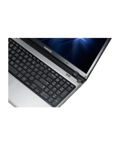 Samsung 3 NP350E5C Computer portatile 39,6 cm (15.6") Intel® Core™ i3 4 GB DDR3-SDRAM 500 GB HDD Windows 8 Argento