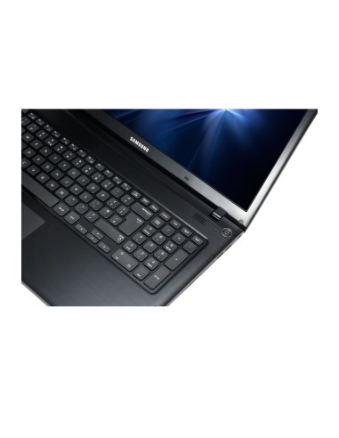 Samsung 3 NP350E7C Computer portatile 43,9 cm (17.3") HD+ Intel® Core™ i3 4 GB DDR3-SDRAM 500 GB HDD Windows 8 Nero