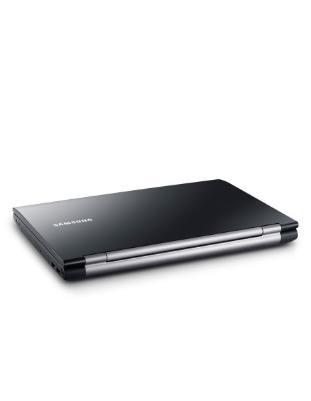 Samsung 4 NP400B4C Computer portatile 35,6 cm (14") Intel® Core™ i3 4 GB DDR3-SDRAM 500 GB HDD Windows 7 Professional Nero