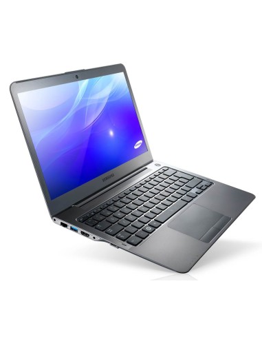Samsung 5 NP535U3C-A01IT notebook Computer portatile 33,8 cm (13.3") AMD A4 4 GB DDR3-SDRAM 500 GB HDD Windows 8 Argento