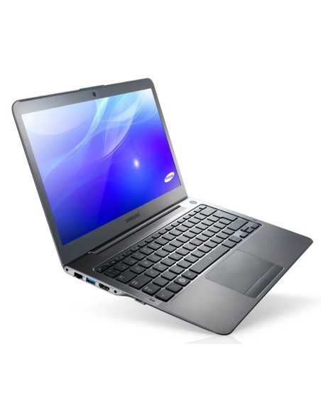 Samsung 5 NP535U3C-A01IT notebook Computer portatile 33,8 cm (13.3") AMD A4 4 GB DDR3-SDRAM 500 GB HDD Windows 8 Argento