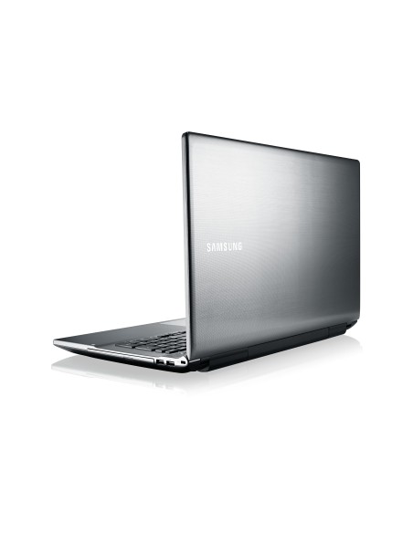 Samsung 5 NP550P7C 43,9 cm (17.3") HD+ Intel® Core™ i7 8 GB DDR3-SDRAM 1000 GB HDD NVIDIA® GeForce® GT 630M Windows 8 Argento
