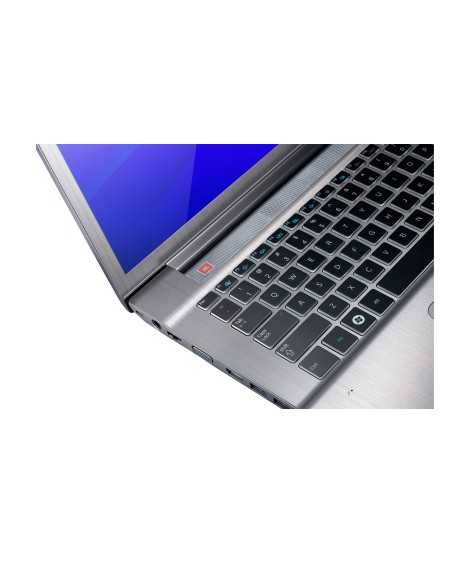 Samsung 7 NP700Z7CH 43,9 cm (17.3") Full HD Intel® Core™ i7 8 GB DDR3-SDRAM 750 GB HDD NVIDIA® GeForce® GT 650M Windows 8