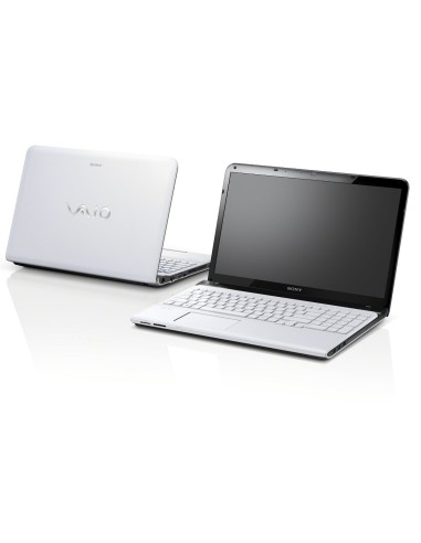 Sony VAIO E1513B1EW Computer portatile 39,4 cm (15.5") HD Intel® Pentium® 4 GB DDR3-SDRAM 500 GB HDD Windows 8 Bianco