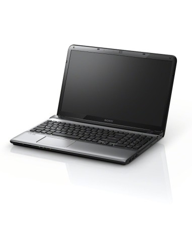 Sony VAIO E1513Q1ESI Computer portatile 39,4 cm (15.5") HD Intel® Core™ i5 4 GB DDR3-SDRAM 750 GB HDD Windows 8 Argento