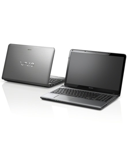 Sony VAIO E1513Q1ESI Computer portatile 39,4 cm (15.5") HD Intel® Core™ i5 4 GB DDR3-SDRAM 750 GB HDD Windows 8 Argento