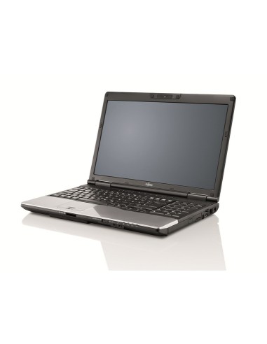 Fujitsu LIFEBOOK E782 Computer portatile 39,6 cm (15.6") HD Intel® Core™ i5 4 GB DDR3-SDRAM 500 GB HDD Wi-Fi 4 (802.11n)