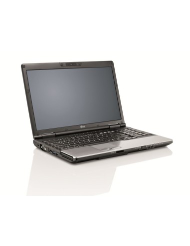 Fujitsu LIFEBOOK E782 Computer portatile 39,6 cm (15.6") HD Intel® Core™ i5 4 GB DDR3-SDRAM 500 GB HDD Wi-Fi 4 (802.11n)