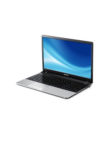 Samsung 3 NP300E5C 39,6 cm (15.6") Intel® Celeron® 4 GB DDR3-SDRAM 500 GB HDD Windows 8 Nero, Argento