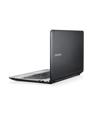Samsung 3 NP350V5C Computer portatile 39,6 cm (15.6") HD Intel® Core™ i7 4 GB DDR3-SDRAM 500 GB HDD AMD Radeon HD 7670M Windows