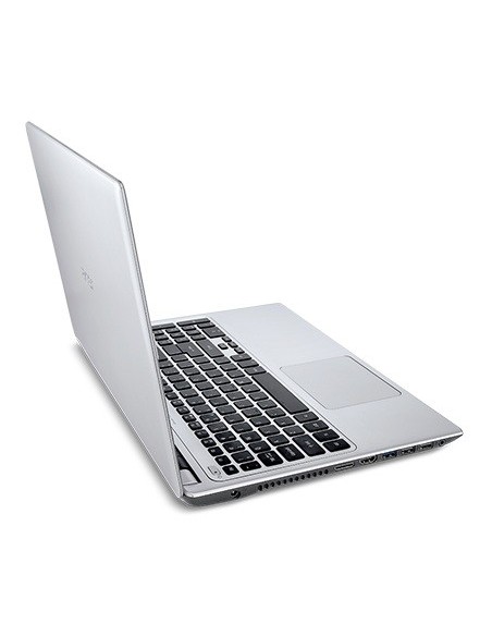 Acer Aspire 571G-323B4G75Mass Computer portatile 39,6 cm (15.6") Intel® Core™ i3 4 GB DDR3-SDRAM 750 GB HDD NVIDIA® GeForce® GT