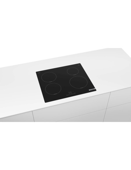 Bosch Serie 4 PUE611BB5J piano cottura Nero Da incasso 59.2 cm Piano cottura a induzione 4 Fornello(i)