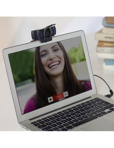 Logitech C920S HD Pro Webcam, Videochiamata Full HD 1080p 30fps, Audio Stereo ‎Chiaro, ‎Correzione Luce HD, Privacy Shutter,