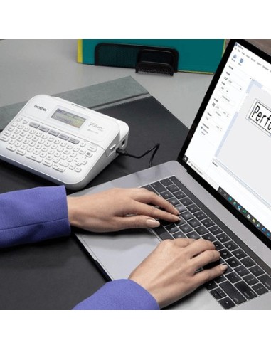 Brother PT-D410 stampante per etichette (CD) Trasferimento termico 180 x 180 DPI Cablato TZe QWERTY