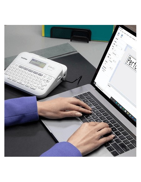 Brother PT-D410 stampante per etichette (CD) Trasferimento termico 180 x 180 DPI Cablato TZe QWERTY