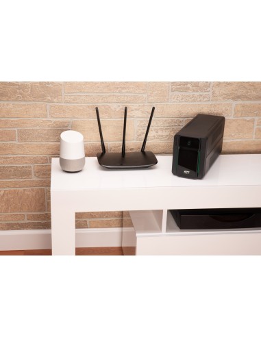 APC BVX700LI gruppo di continuità (UPS) A linea interattiva 0,7 kVA 360 W 4 presa(e) AC