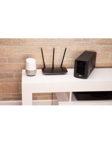 APC Back-UPS 1600VA 230V AVR French Sock A linea interattiva 1,6 kVA 900 W 4 presa(e) AC