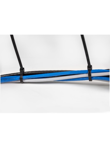 StarTech.com Fascetta Fermacavi da 25cm - Fascetta in Plastica Stringicavo larga 4mm, Diametro del Fascio 68mm, Resistenza alla