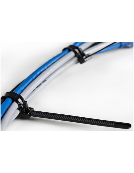 StarTech.com Fascette fermacavo riutilizzabili da 12 cm - 7 mm di larghezza, 30 mm di diametro del fascio e resistenza alla