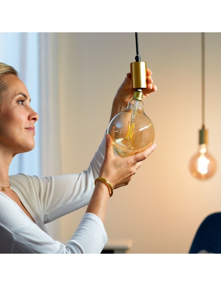 WiZ Lampadina Smart Filament Ambrata Dimmerabile Luce Bianca da Calda a Fredda Attacco E27 50W Globo