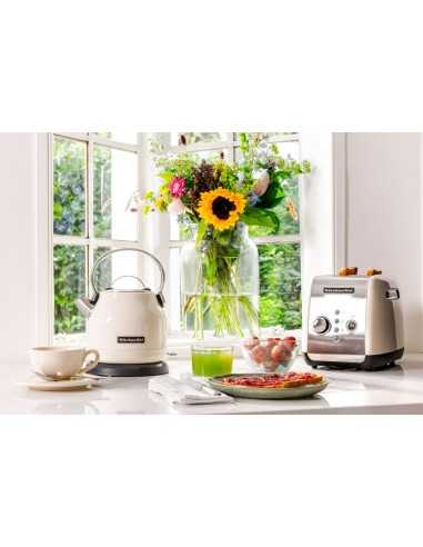 KitchenAid 5KEK1222EAC bollitore elettrico 1,25 L 2200 W Crema