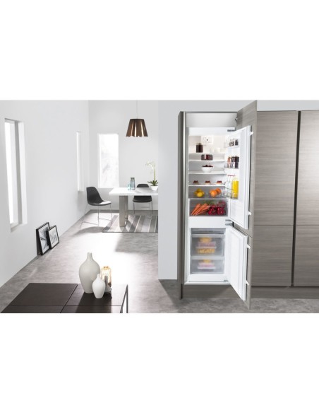 Whirlpool ART6610 A++ frigorifero con congelatore Da incasso 275 L Bianco