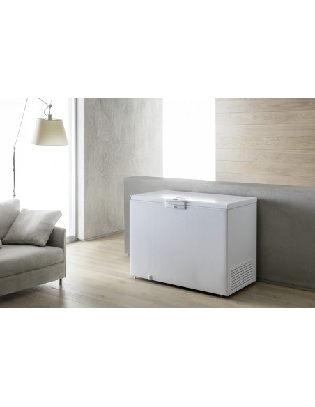 Whirlpool WHE25332 congelatore A pozzo Libera installazione 252 L Bianco
