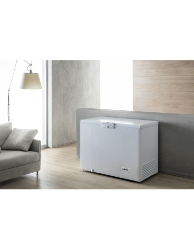 Whirlpool WHE3133FM congelatore Congelatore a pozzo Libera installazione 315 L F Bianco