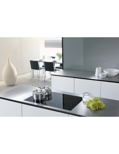 Miele KM 6351 piano cottura Nero Da incasso Piano cottura a induzione 4 Fornello(i)