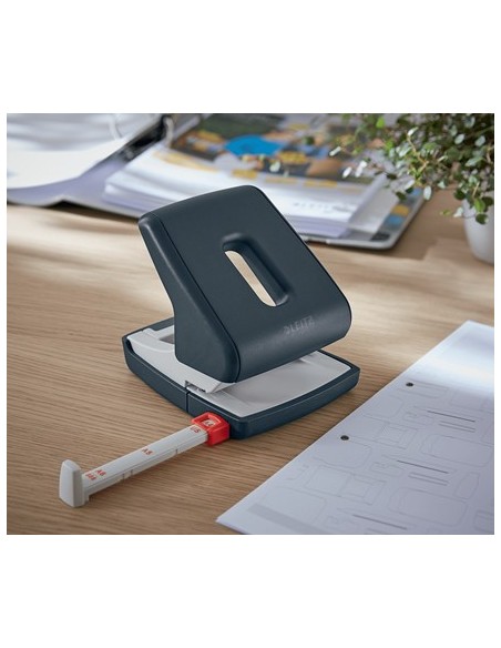 Leitz 50040089 perforatore e accessori 30 fogli Nero
