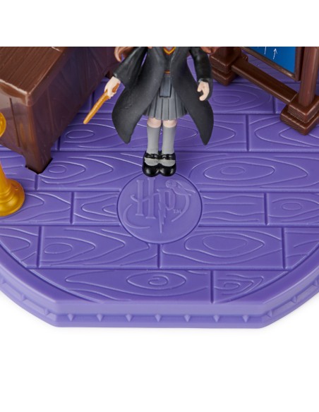Wizarding World Set Classe di Incantesimi Harry Potter con bambola esclusiva Hermione Granger e accessori